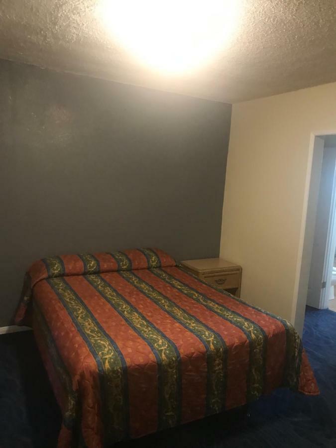 8 Hotel Long Beach